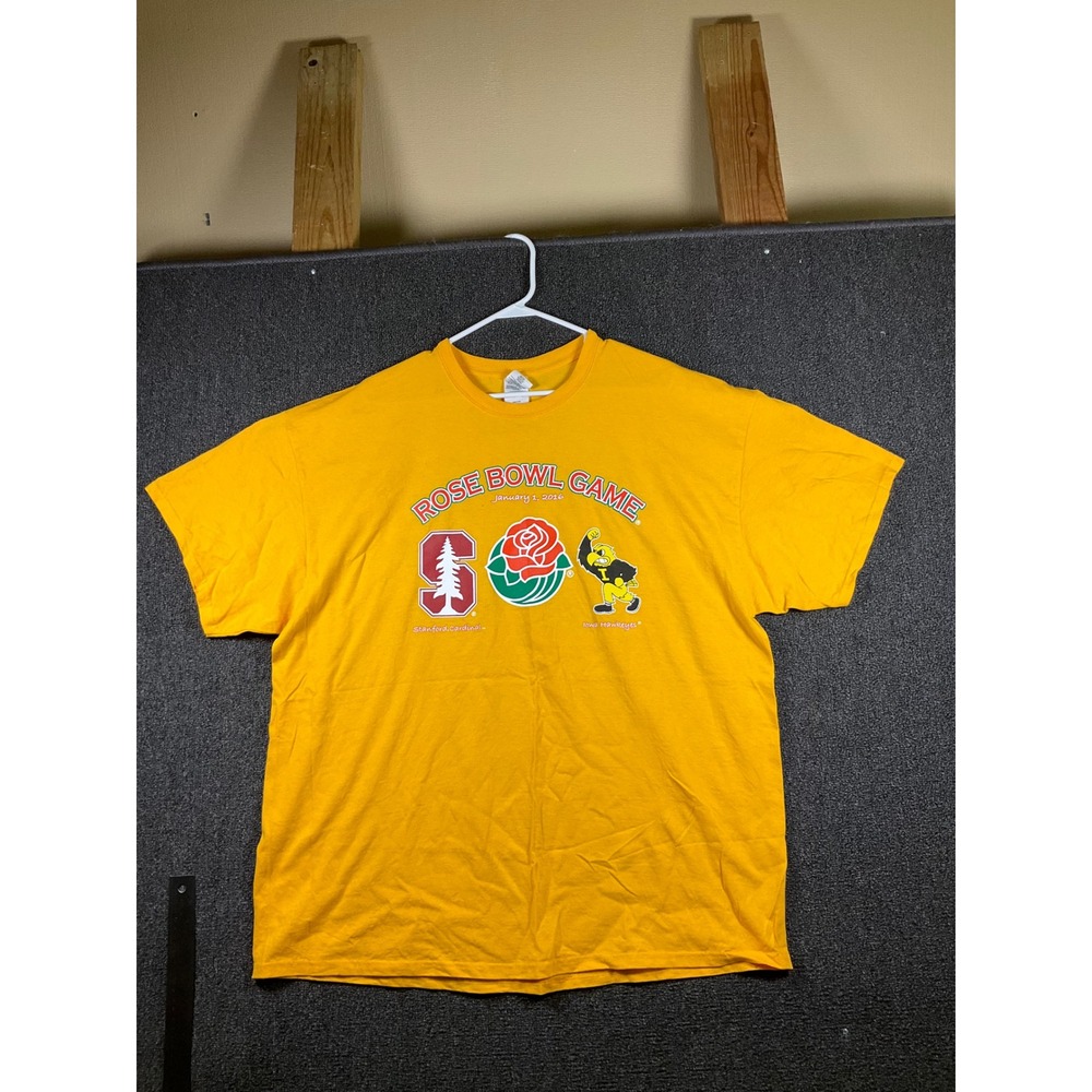 Gildan 2016 Rose Bowl Game T-Shirt Mens 2XL Yellow Stanford vs Iowa Hawkeyes Tee